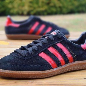 Adidas Originals AS 240 Core Black / Scarlet Samba US9